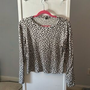 Women’s Small Leopard Print Long Sleeve